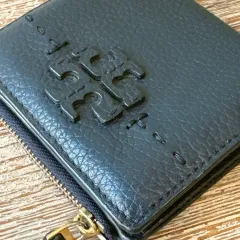 ネイビー トリーバーチ 二つ折り財布