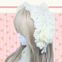 ハンドメイド　ヘッドドレス　イヤーマフ　オフホワイト　リボン　バラ　フリル　手編み　編み物　ロリ－タ　姫系