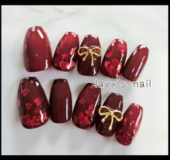 ボルドーマグネット奥行きハートホログラデーション　リボンジェルネイルチップ