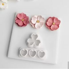 Item thumbnail for item e0518b63-8029-4ec3-80ee-1d90a0fedcce