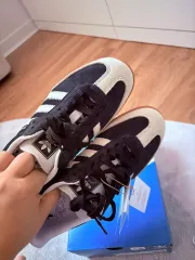 アディダス サンバ ブラック スニーカー 新品