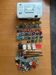 メタルファイトベイブレード41個その他部品など