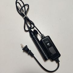 水槽用 ヒーター サーモスタット付き ミニヒーター 水中用 自動恒温式 温度制御可能 温度超過保護 18度～34度リアル温度デジタル表示 縦横設置 石英防爆ガラス セーフカバー 吸盤付き ヒーター 淡海水適用 100W