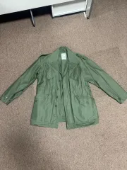 マウンテンパーカー出品