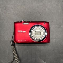 Nikon COOLPIX A10 レッド コンパクトデジカメ - メルカリ