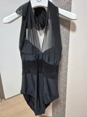新品 ブラック シースルー ホルターネック ONE PIECE 水着 M / リゾートスタイル