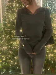 起毛フリルメッシュKARA Tシャツ (新作、ゲストルック、冬コーデ、デイリー)