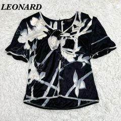 LEONARD FASHION 花柄 フラワー Vネック カットソー 半袖  L レオナール 花柄 Vネック Lサイズ 華やか - メルカリ