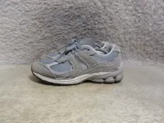275 ニューバランス2002R プロテクション パック レイン クラウド スニーカー