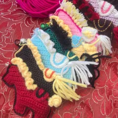 キーホルダー　バッグチャーム　馬　縁起物　ハンドメイド