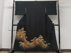 平和屋着物■豪華黒留袖　作家物　駒刺繍　枝松文　金彩　正絹　逸品　CABC5697xi