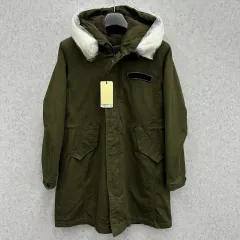 未使用 GUESS レディース ビーズ マウンテンパーカー アウター