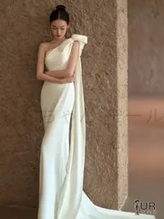 新しい未使用 ドレス 花嫁 ウエディングドレス 花嫁 前撮りドレス ウェディングドレス サテン 二次会ドレス 花嫁 オフショルダー オフショ