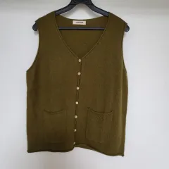 オリーブ ポケット ニット ベスト