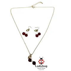 さくらんぼ　アクセサリーセット　ネックレス　フックピアス　ゴールド色
