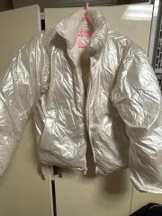 マルディメクルディ アイボリー 光沢 リバーシブル ダウン