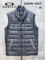 2026年最新】オークリー ダウンベストの人気アイテム - メルカリ