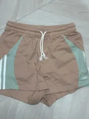 アディダス レディース ハーフパンツ