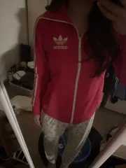 アディダス ピンク ジャージ