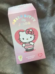 ハローキティ BLACKPINK ジス(JISOO) コラボ ぬいぐるみ キーホルダー オレンジ 未開封