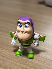 トイストーリー バズ ミニ フィギュア