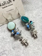 363≫レトロボタンのピアス　イヤリング