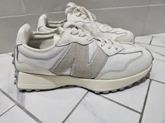 New Balance 327 スニーカー