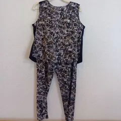 GU フラワー柄セットアップ／トップス＋パンツ／ポリエステル100%／ダークカラー／洗濯ネット推奨