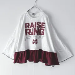 古着リメイクTシャツ　ホワイト×ボルドー　長袖トップス　袖フレア　裾ギャザーフリル　プリント　レディース　バイカラー　ゆったり幅