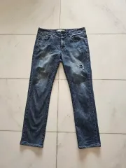 ヴィンテージ GUESS メンズ デニム 31インチ - スタイリッシュなダメージデニム