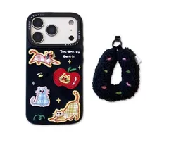 秋冬デニム刺繍 赤りんご猫 iPhoneケース iPhone17 Pro Max / 16 Pro / 15 Pro / 14 Pro / 13対応 ハンドストラップ付き 全面保護