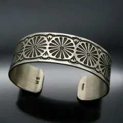 2026年最新】herman smith バングルの人気アイテム - メルカリ