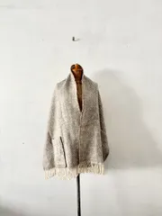 LAPUAN KANKURIT　ショールウィズポケット　グレー　