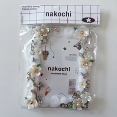 【アウトレット品】B8 ホワイト×シルバー　ホイップデコ　トレカケースデコ　トレカケース　硬質ケースデコ　レジン　ハンドメイド