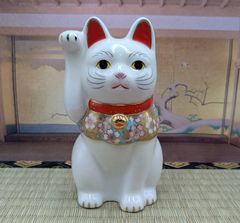 只今特別値下げ中 復刻版 マイセン写し招き猫 大サイズ - メルカリ