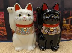 九谷焼　招き猫　三毛猫2点セット　６号＆５.５号　箱付き　美品 九谷焼 招き猫 三毛猫2点セット 6号＆5.5号 箱付き 美品 - メルカリ