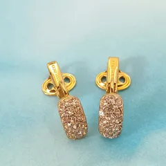 NINA RICCI　ニナリッチ　イヤリング　両耳　レディース　ゴールド　ライトストーン