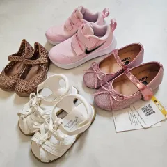 女の子 130前後 靴 新品含む 4点 (NIKE mini melissa)