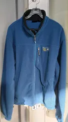 マウンテンハードウェア ブルー フリース ジップアップ XLサイズ 毛玉が見られます。返品なしで購入