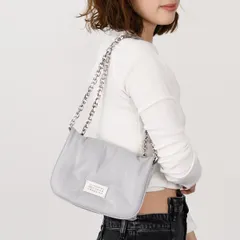 MAISON MARGIELA メゾン マルジェラ バッグ ショルダーバッグ フラップ スモール グラム スラム SB1WG0019 P4300 レディース グレー ブラック クラッチバッグ 2WAY オケージョン