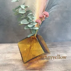 フラワーベース　琥珀色　ガラス　花瓶　一輪挿し　四角　アンバー　こはく色　北欧　おしゃれ
