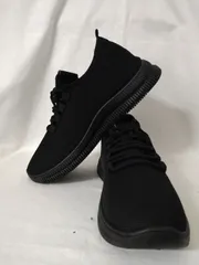 レディース　シューズ スニーカー ブラック　24.5