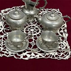 イタリア製 アンジェラ・トリピ作のテラコッタ（素焼き）人形 - メルカリ