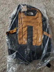 THE NORTH FACE ザノースフェイス ホットショット ブラック/マスタード 新品