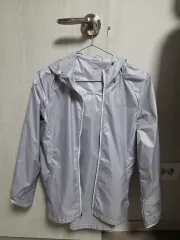 ナイキ ウィンドブレーカー フード ジャケット シルバー