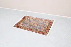 【美品】 ペルシャ絨毯 手織り クム Qom 産 メダリオン柄 シルク【rag02】のサムネイル