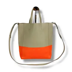 CELINE セリーヌ 2WAY トートバッグ　ショルダーバッグ　バーティカルカバ スモール　レザー　ベージュ　オレンジ
