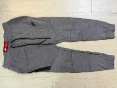 ナイキ テック フリース グレー トレーナー ズボン 出品