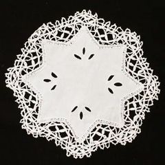 ヴィンテージ 葡萄刺繍のドイリー 麻 ホワイト - メルカリ