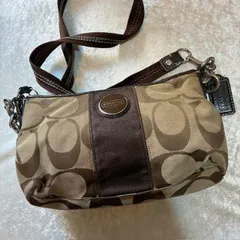 コーチ　COACH　シグネチャーキャンバス　2タイプショルダーバッグ　F15111